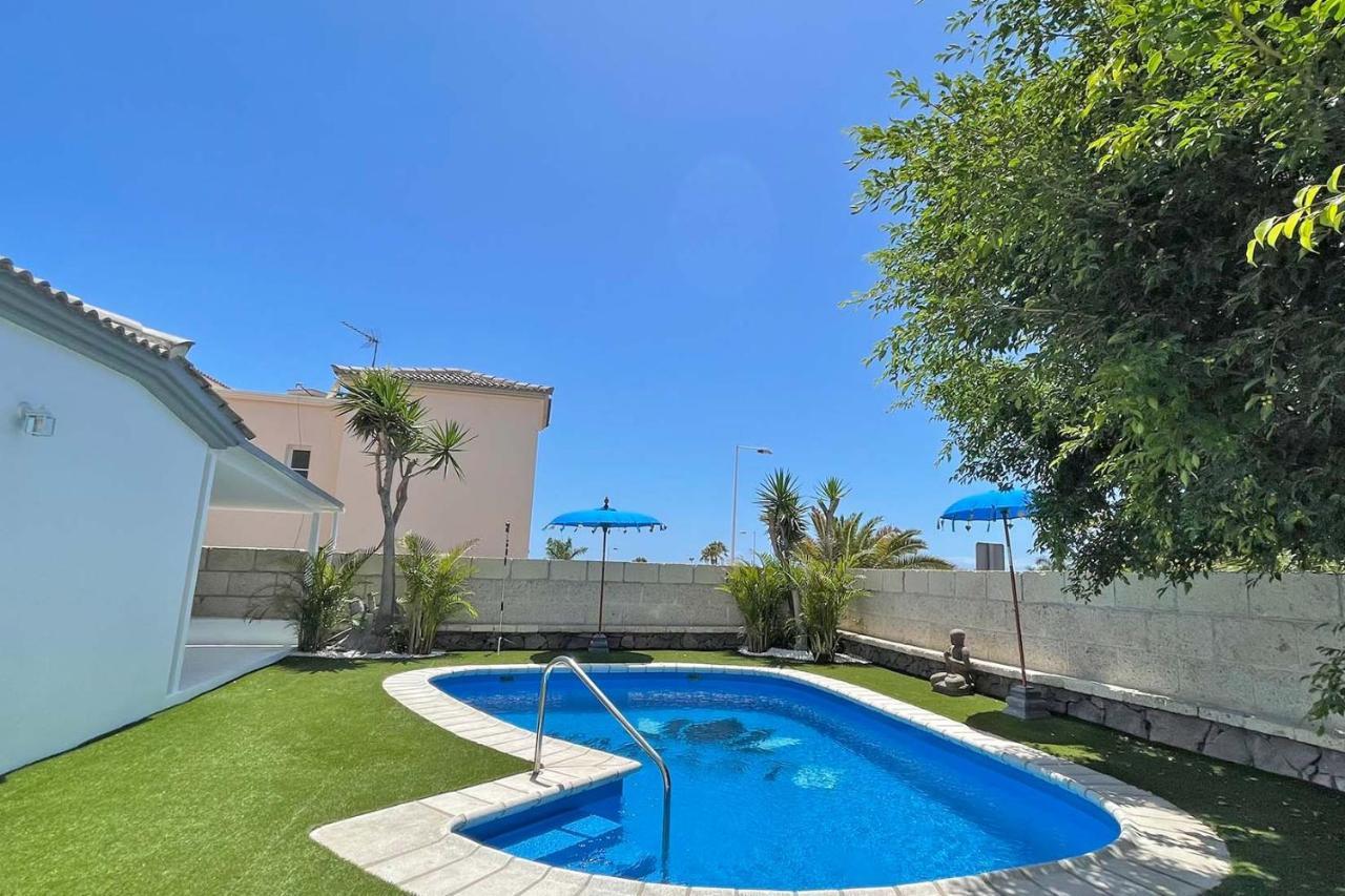 Villa Namaste Адехе Екстериор снимка