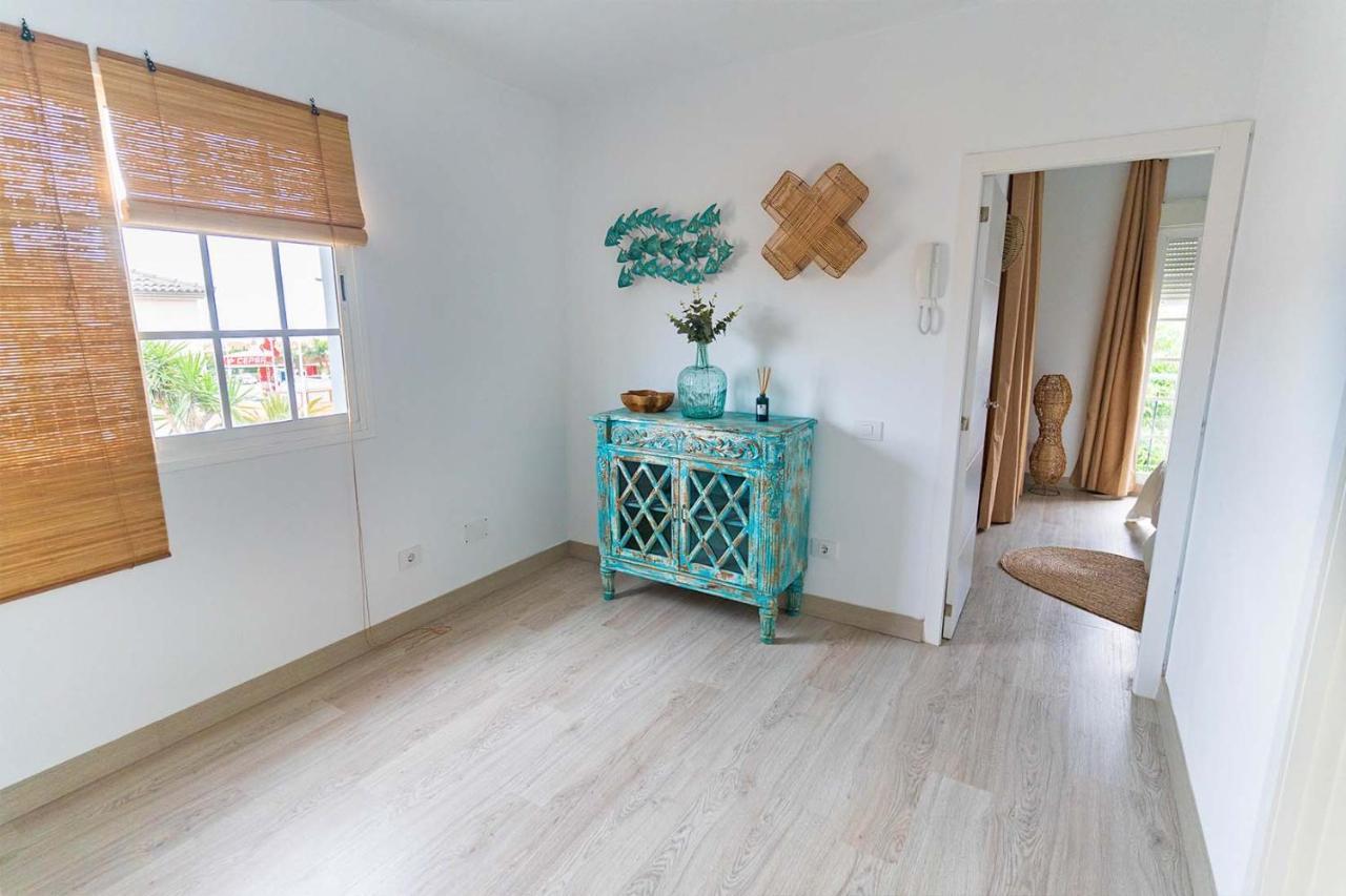 Villa Namaste Адехе Екстериор снимка